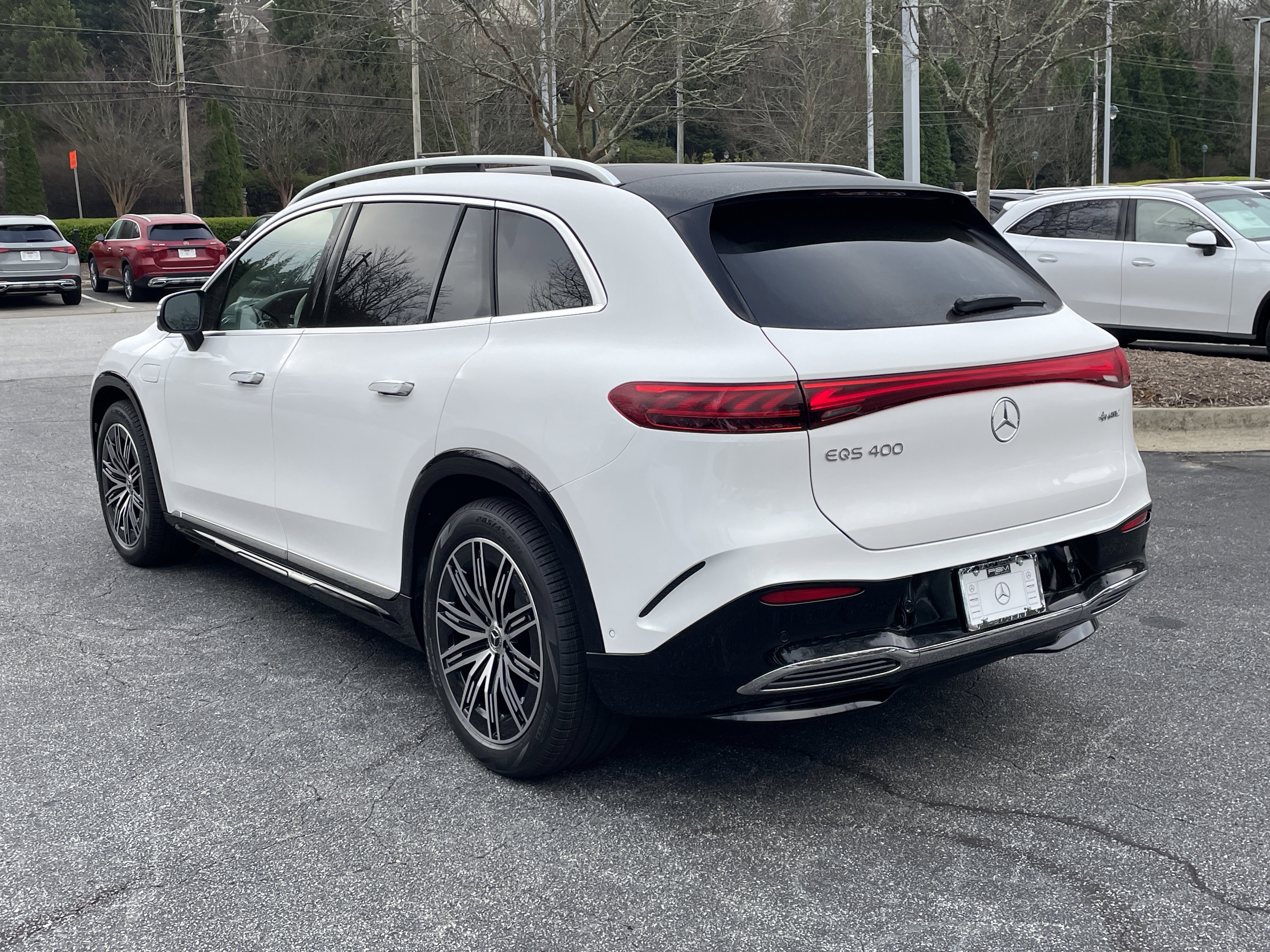 New 2026 Mercedes-Benz EQS 400 4MATIC SUV image 13