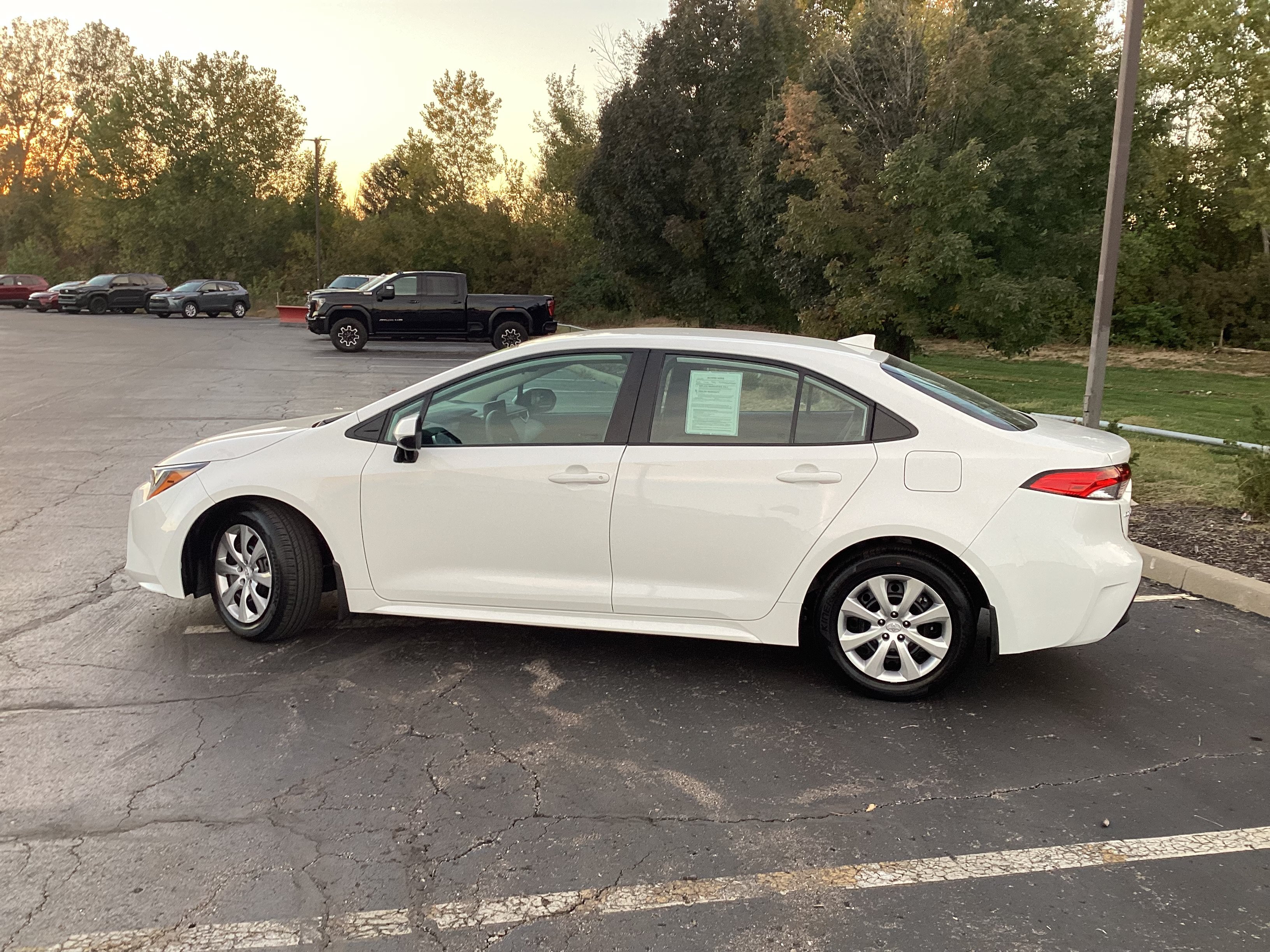 Certified 2025 Toyota Corolla LE FWD image 17