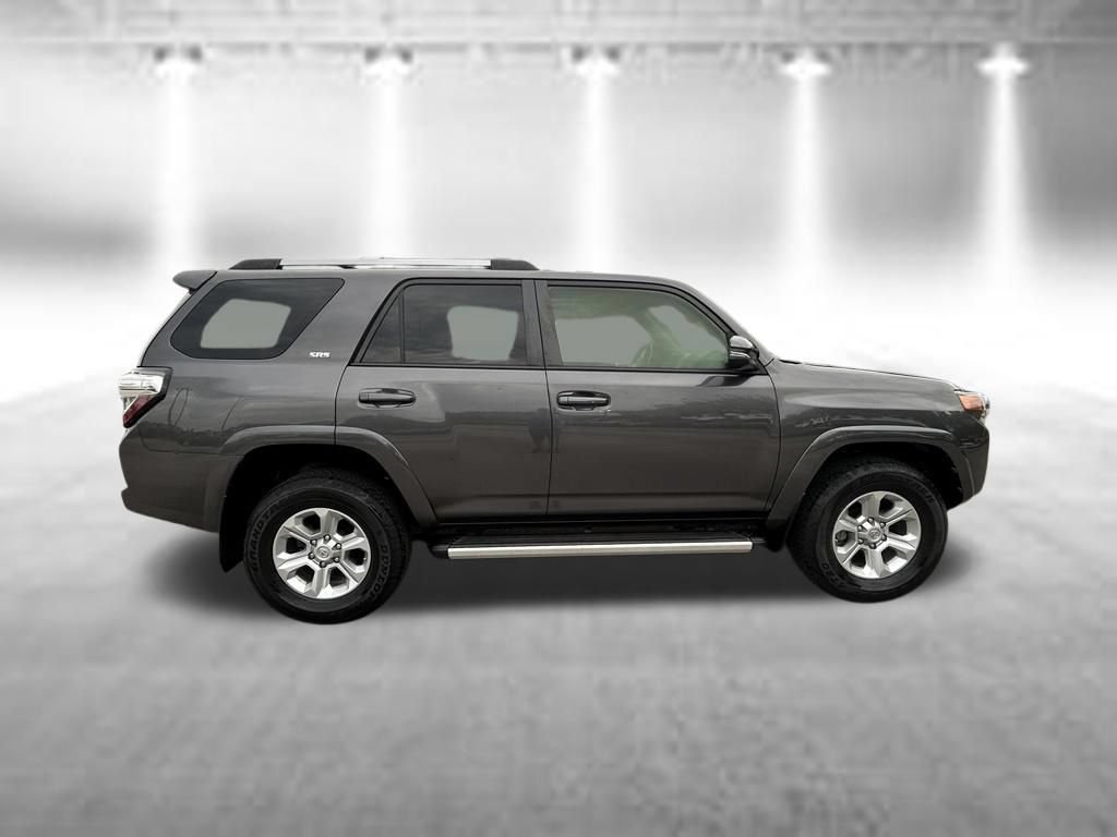 Used 2021 Toyota 4Runner SR5 Premium w/ Moonroof Package AWD/4WD video 3