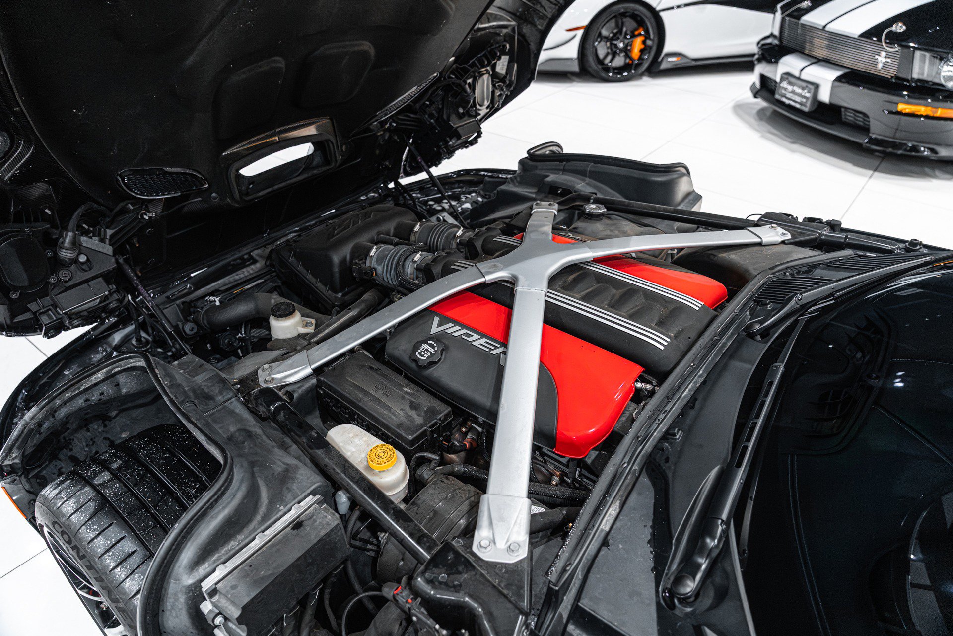 Used 2014 SRT Viper GTS w/ GTS Laguna Interior Package image 51