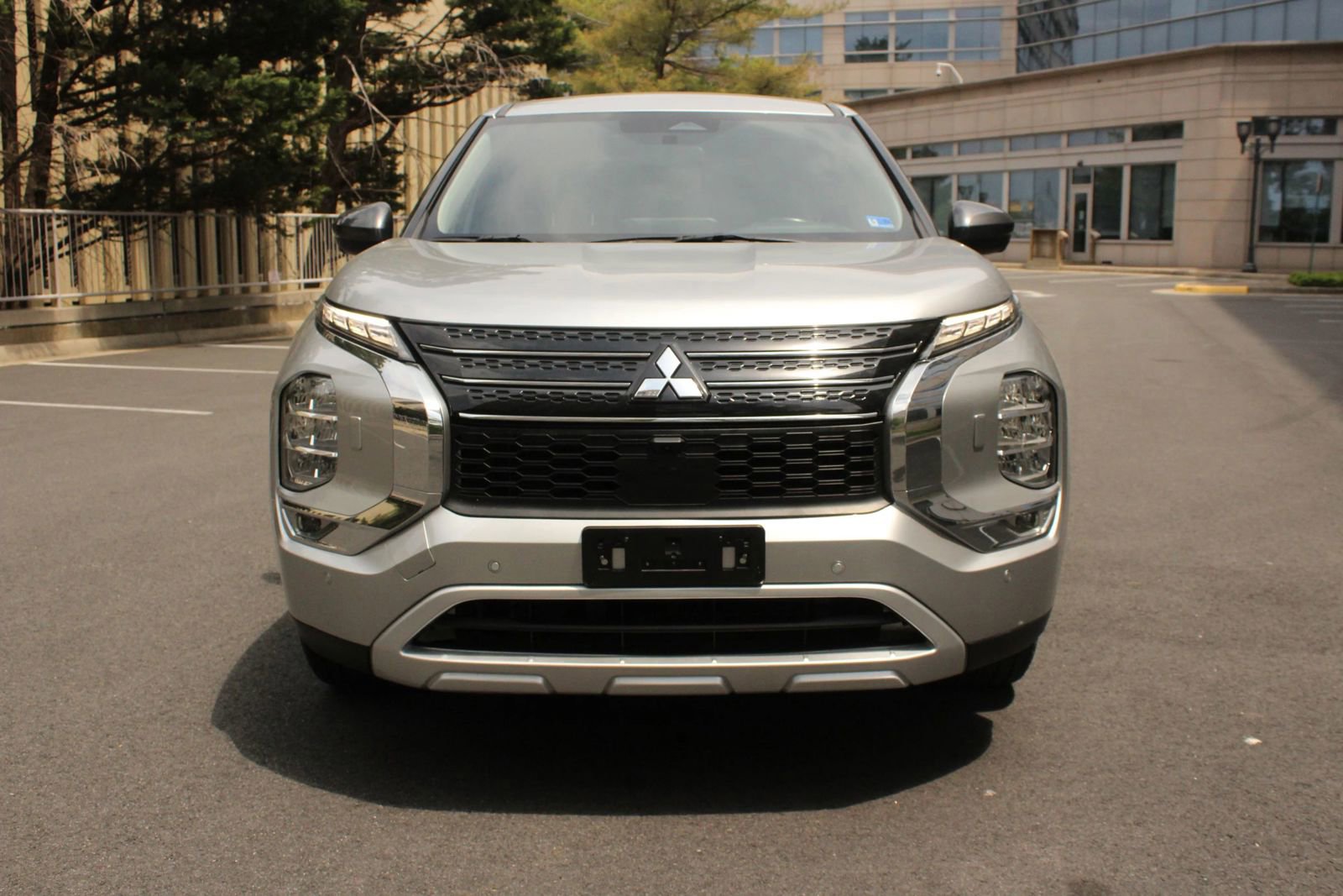 Used 2022 Mitsubishi Outlander SEL Black Edition AWD/4WD image 3