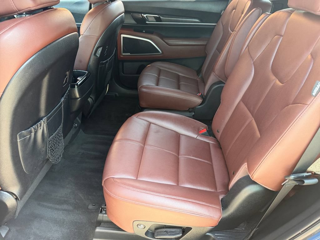 Used 2023 Kia Telluride EX w/ EX Captain's Chair Package FWD image 14