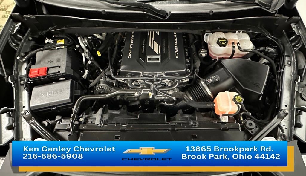 Used 2025 Cadillac Escalade V AWD/4WD image 27