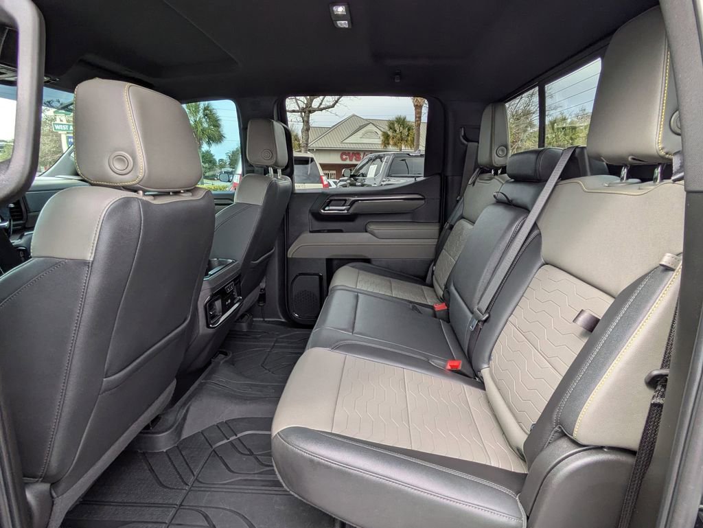 Used 2025 Chevrolet Silverado 1500 ZR2 image 14