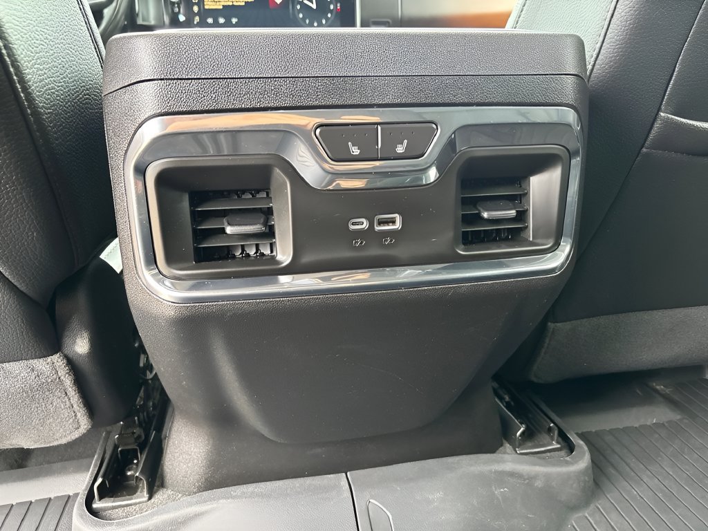 Used 2024 GMC Sierra 2500 Denali AWD/4WD image 30