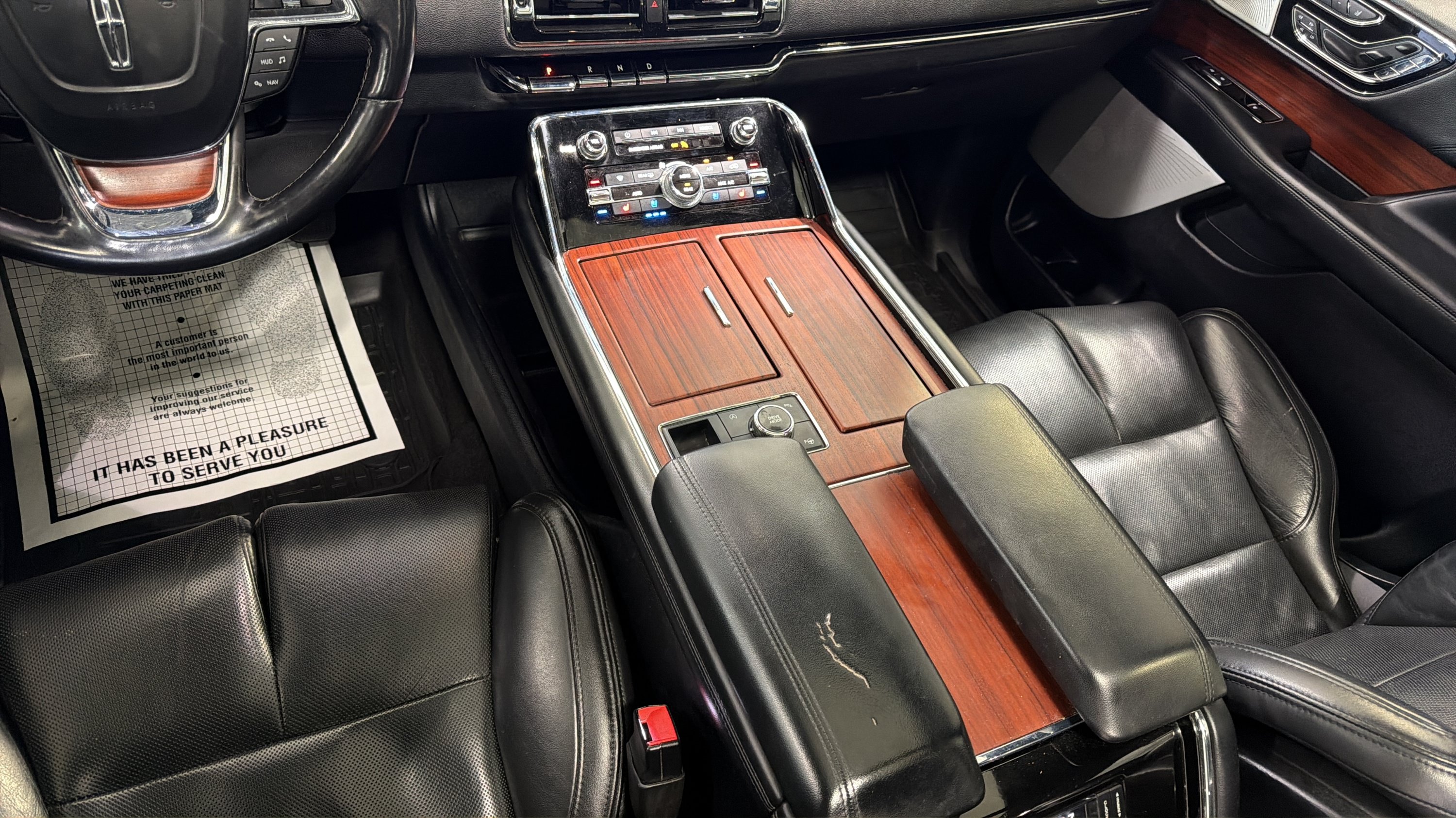 Used 2021 Lincoln Navigator L Reserve RWD image 21