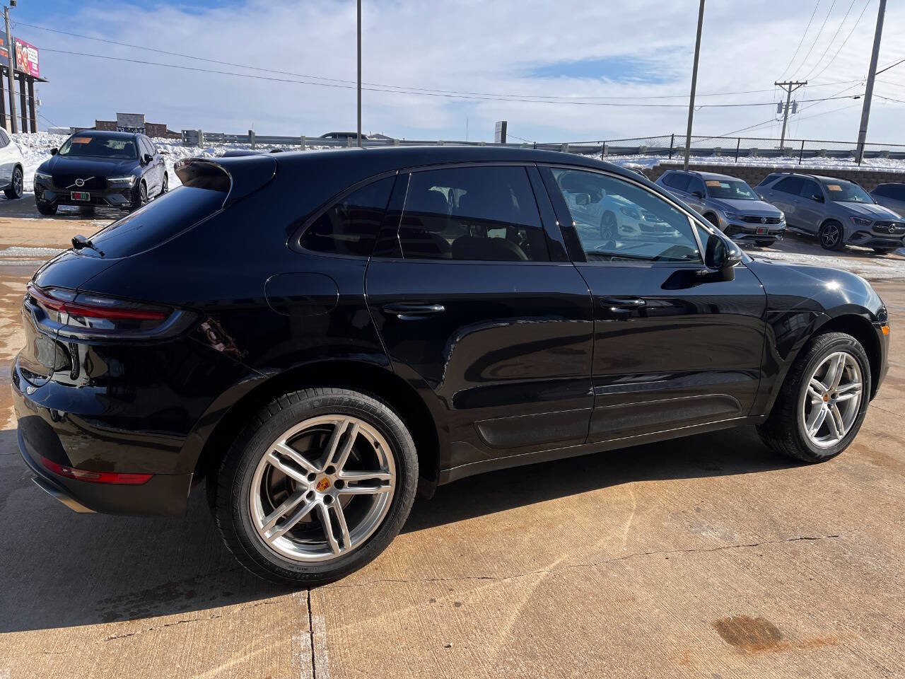 Used 2020 Porsche Macan image 5