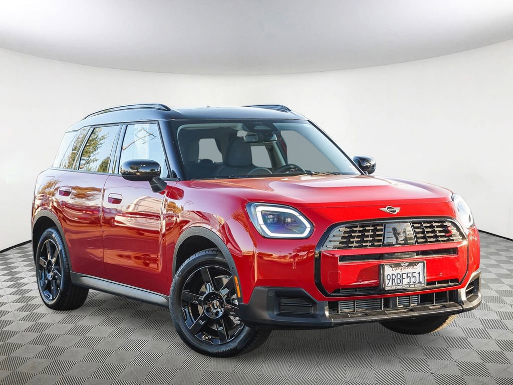 Used 2025 MINI Cooper Countryman S image 1