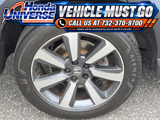Certified 2025 Honda Pilot Touring image 14