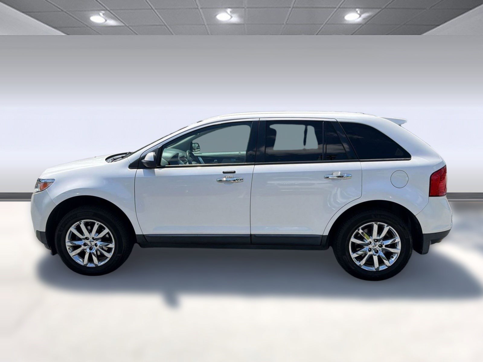 Used 2011 Ford Edge SEL w/ 202A Rapid Spec Order Code FWD image 2