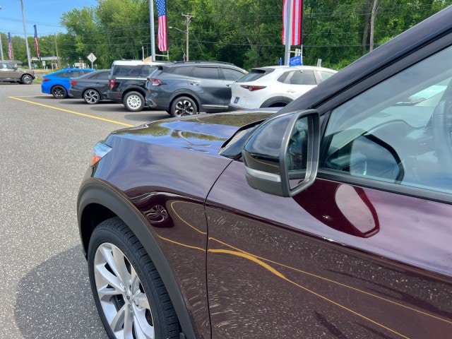Certified 2023 Ford Explorer Platinum w/ Technology Package AWD/4WD image 32