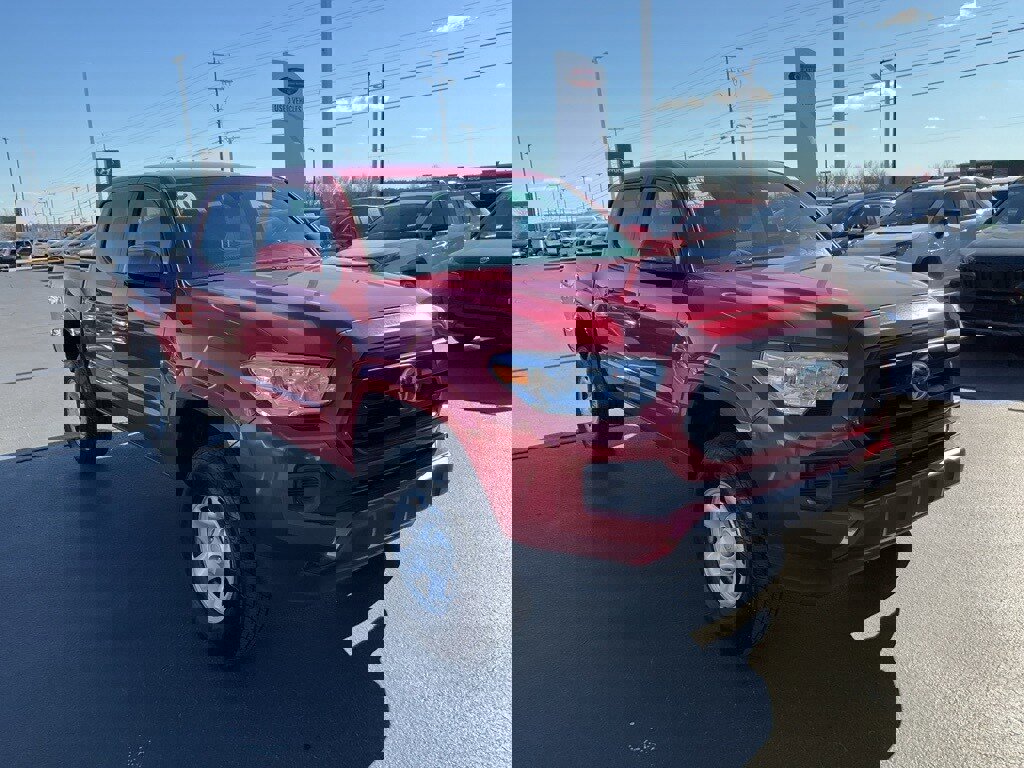 Used 2020 Toyota Tacoma SR image 20