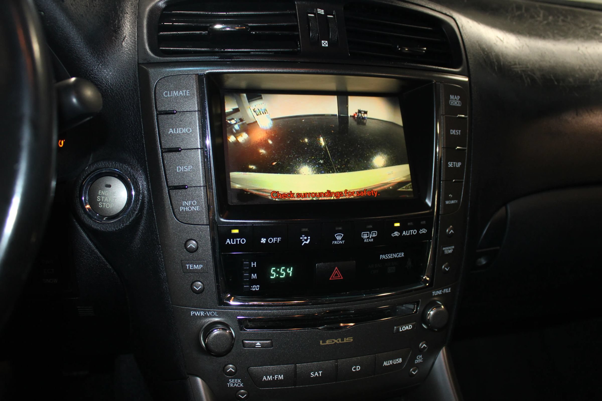 Used 2010 Lexus IS 350C w/ Luxury Pkg RWD image 16