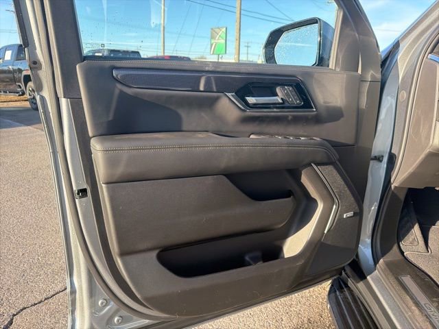 New 2026 GMC Yukon Elevation image 12