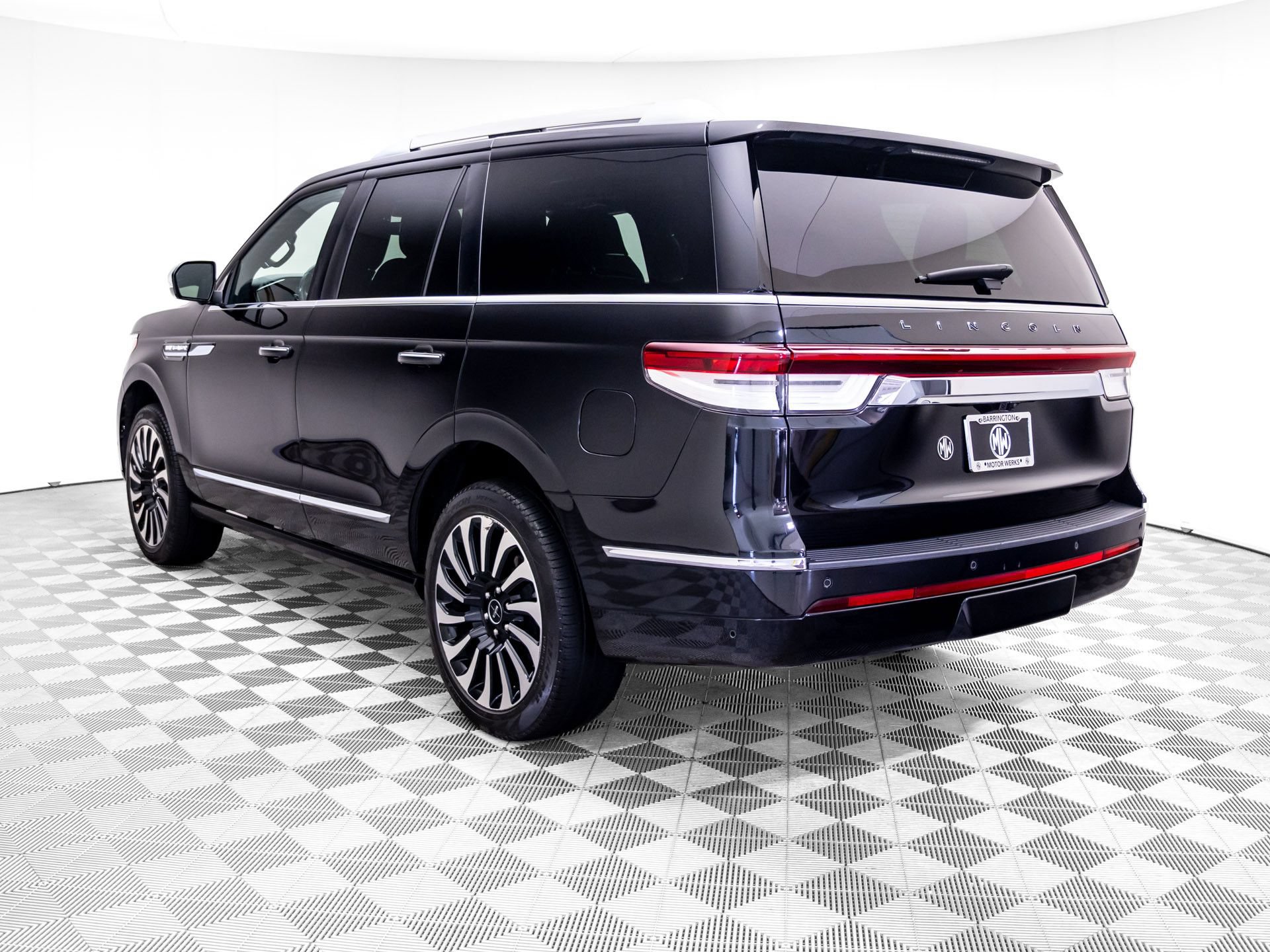 Used 2022 Lincoln Navigator Black Label AWD/4WD image 3