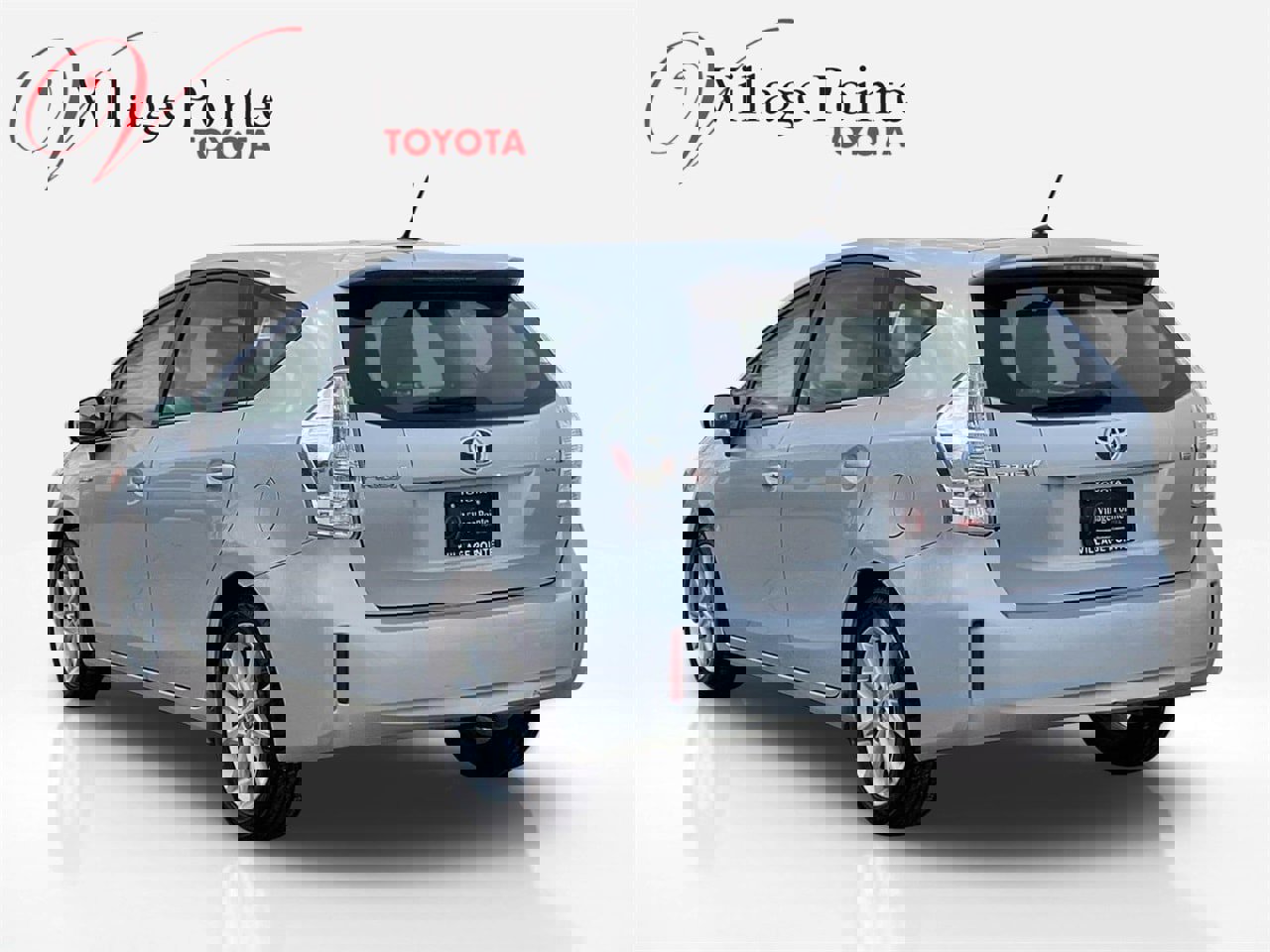 Used 2014 Toyota Prius V Five image 4