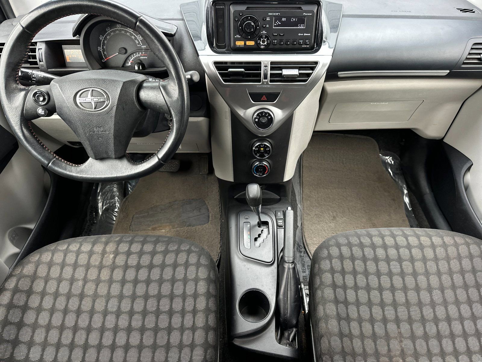 Used 2013 Scion iQ image 13