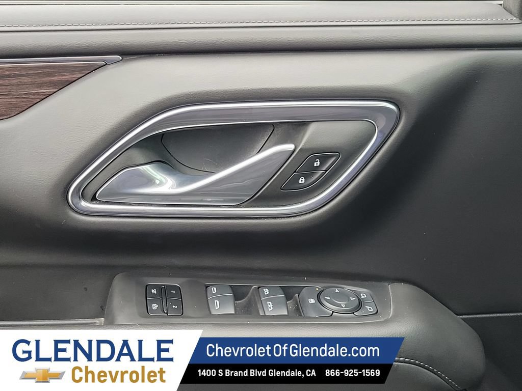 Certified 2024 Chevrolet Suburban LT AWD/4WD image 30