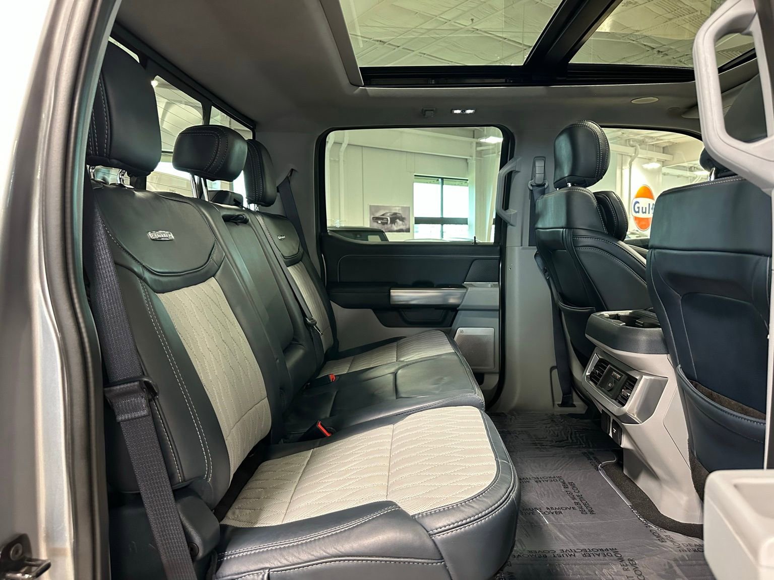 Used 2024 Ford F250 Limited w/ FX4 Off-Road Package image 48