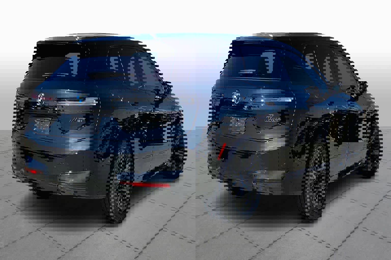 Used 2025 BMW iX M60 image 12