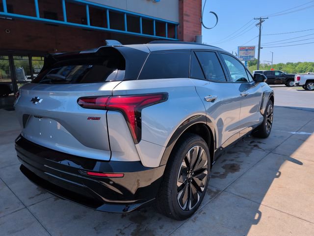 Used 2025 Chevrolet Blazer EV RS RWD image 17