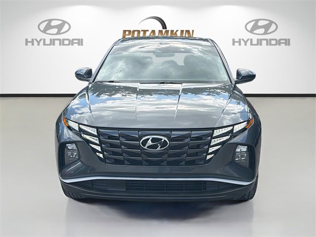 Used 2023 Hyundai Tucson SE image 2