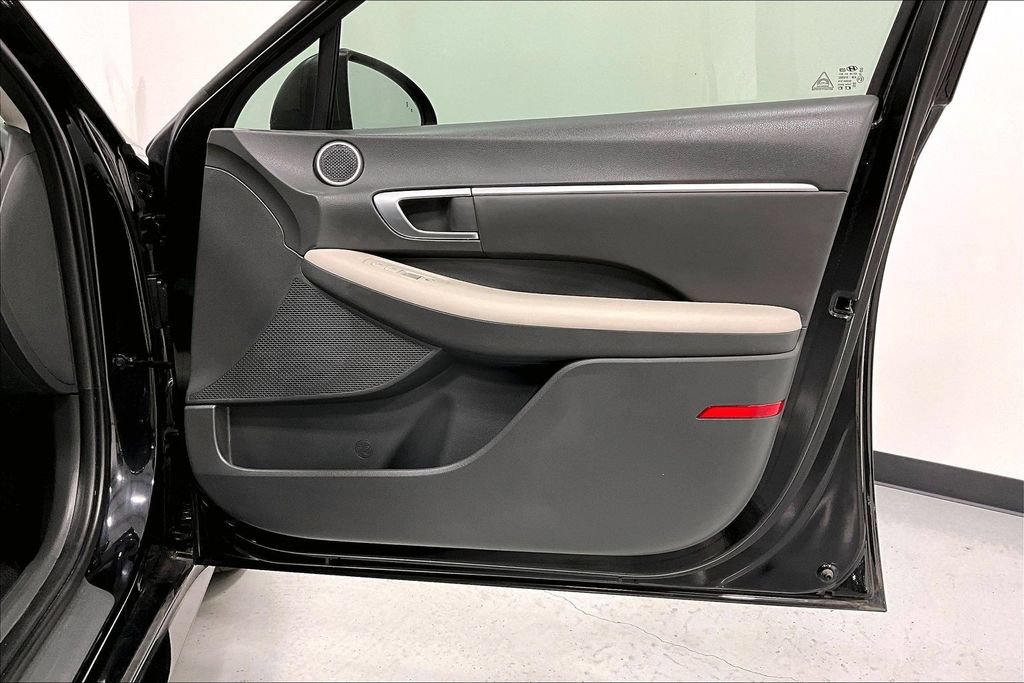 Used 2023 Hyundai Sonata SEL FWD image 22