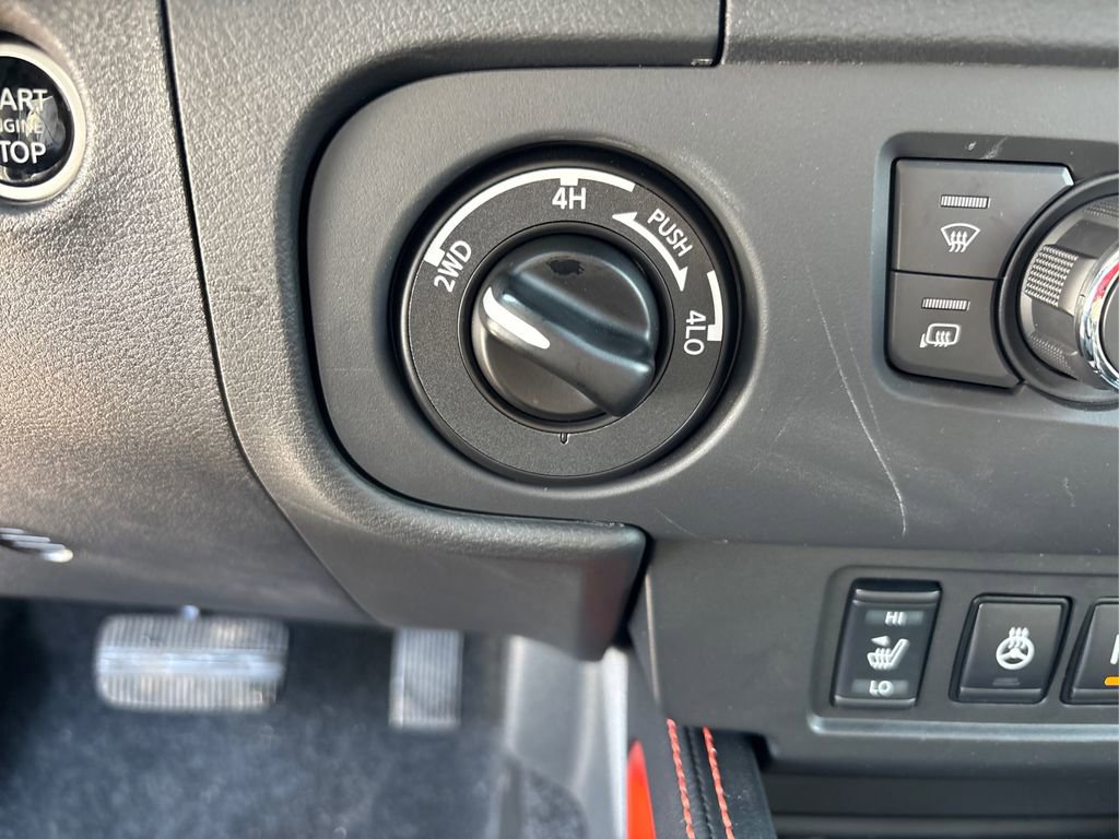 New 2025 Nissan Frontier PRO-4X w/ Pro Convenience Package image 37