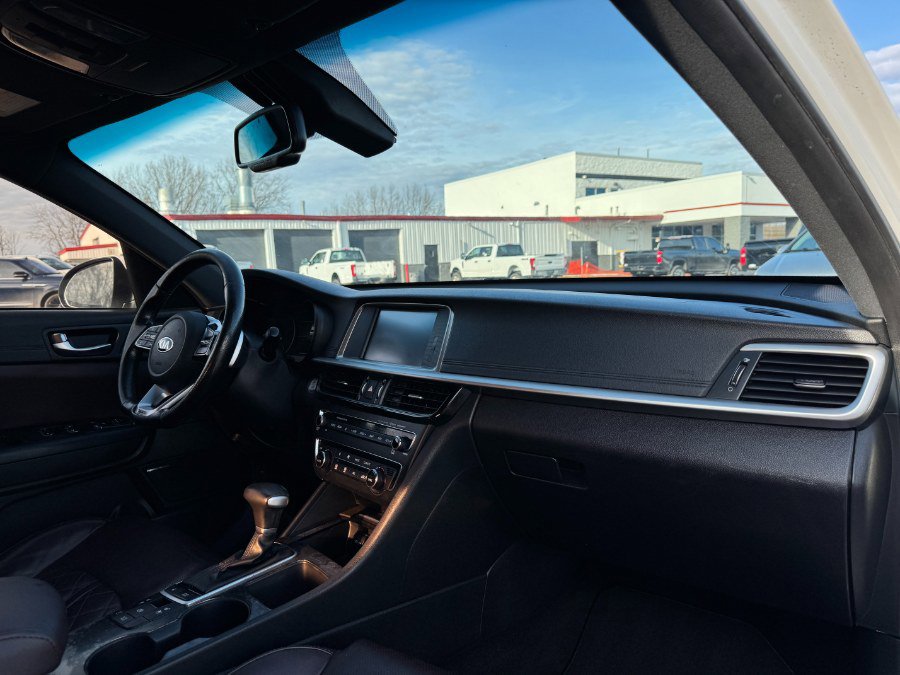 Used 2019 Kia Optima SX FWD image 19