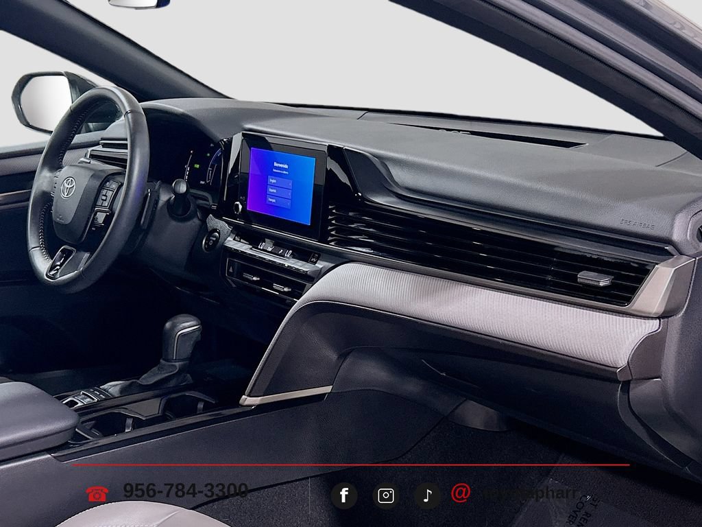 Used 2025 Toyota Camry SE w/ Convenience Package FWD image 26