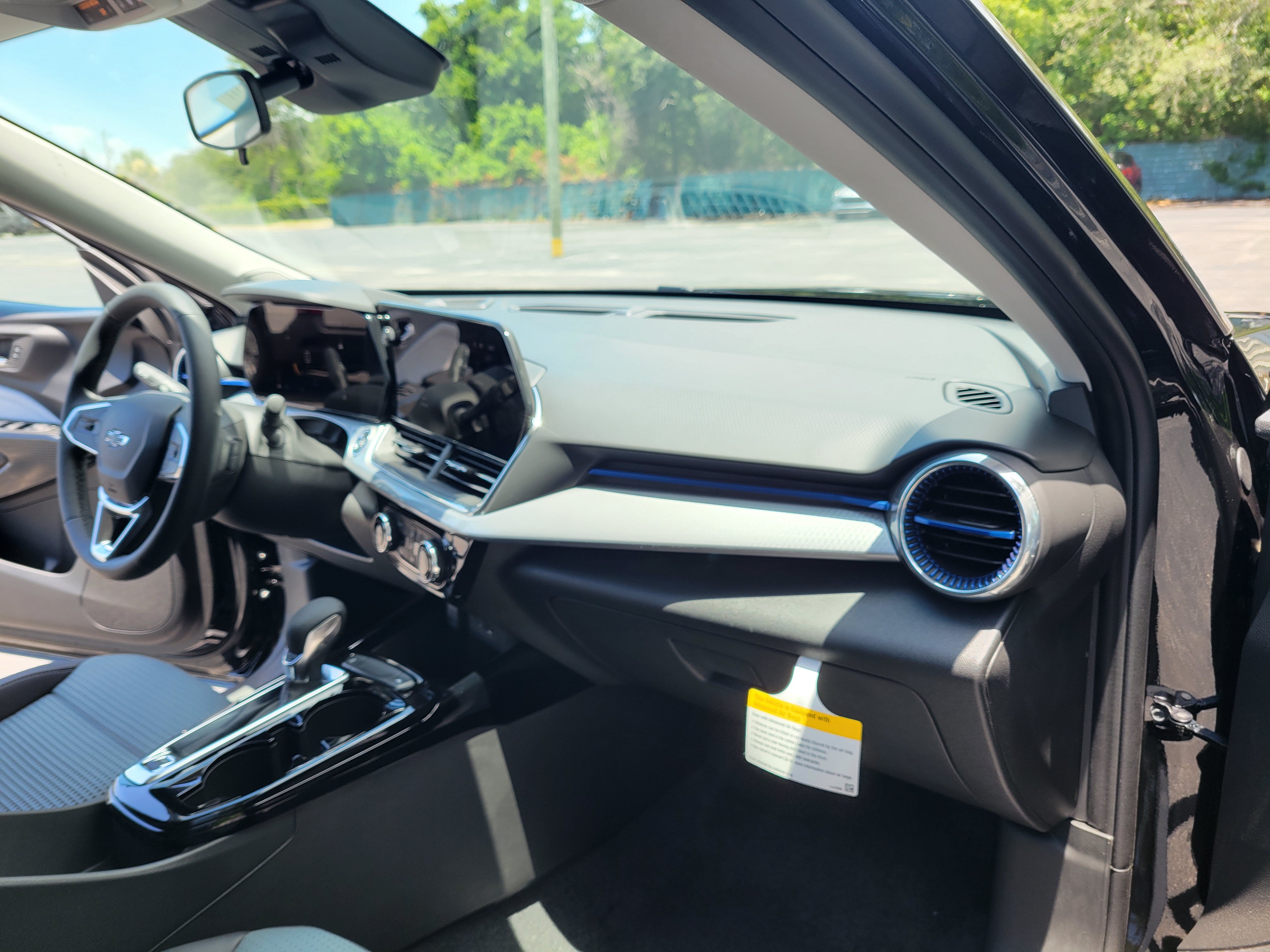 New 2026 Chevrolet Trax LT w/ Driver Confidence Package FWD image 26