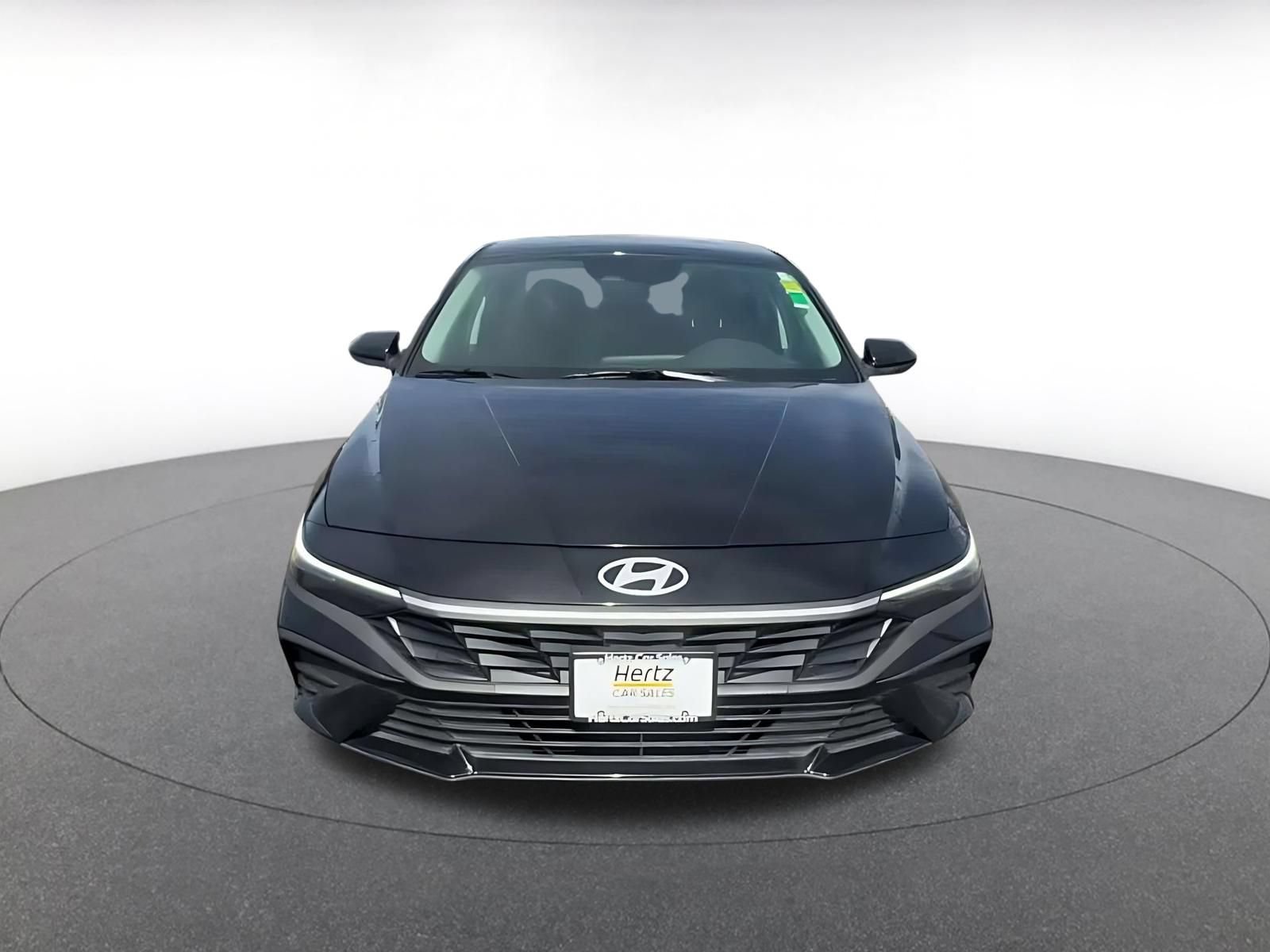 Used 2026 Hyundai Elantra Hybrid FWD image 4
