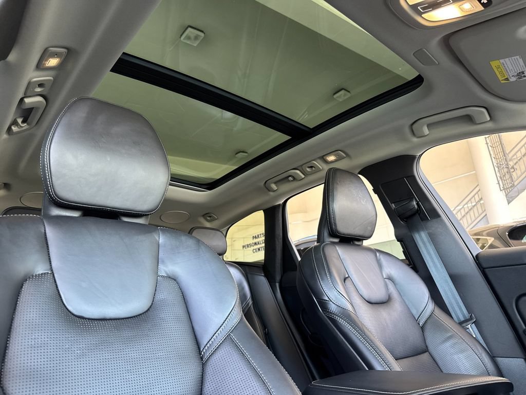 Certified 2023 Volvo XC60 B5 Ultimate AWD/4WD image 16