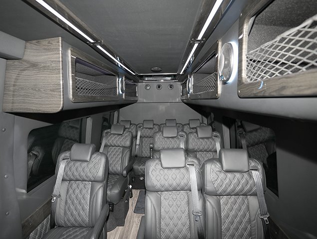 Used 2024 Mercedes-Benz Sprinter 3500 image 20