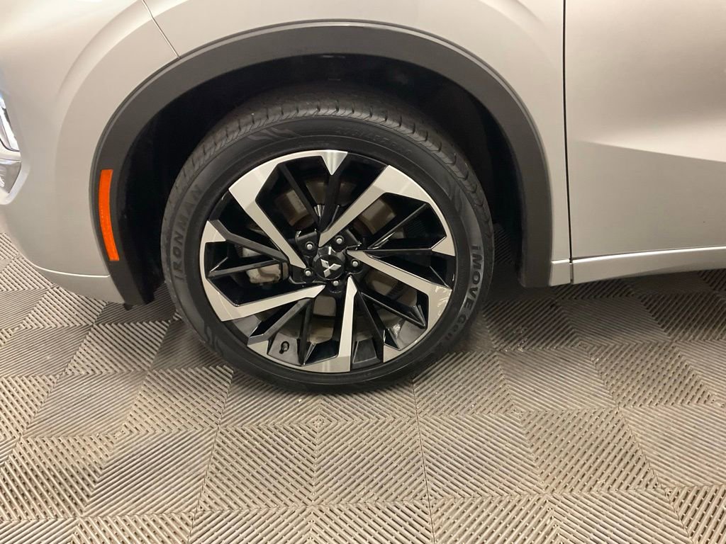 Used 2022 Mitsubishi Outlander SEL AWD/4WD image 9