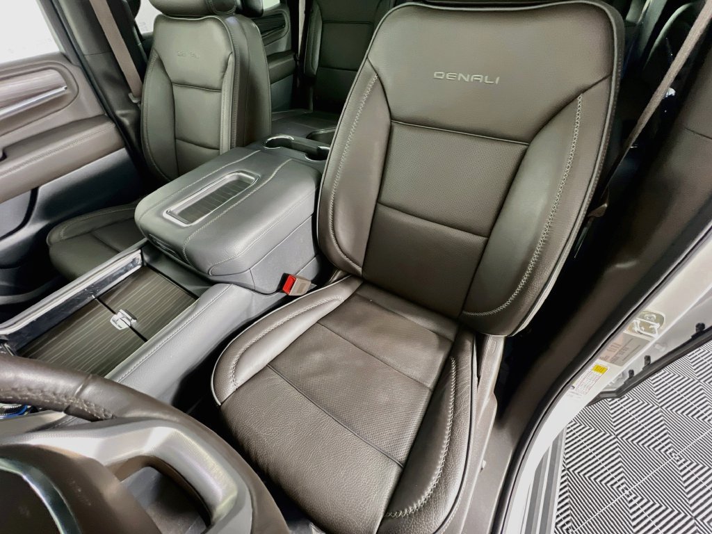 Used 2023 GMC Yukon Denali w/ Denali Reserve Package AWD/4WD image 22