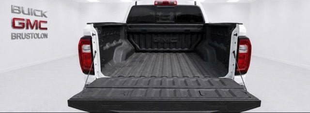 New 2026 GMC Canyon Denali AWD/4WD image 8