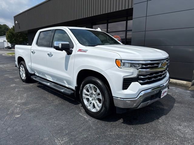 Used 2022 Chevrolet Silverado 1500 LTZ AWD/4WD image 1
