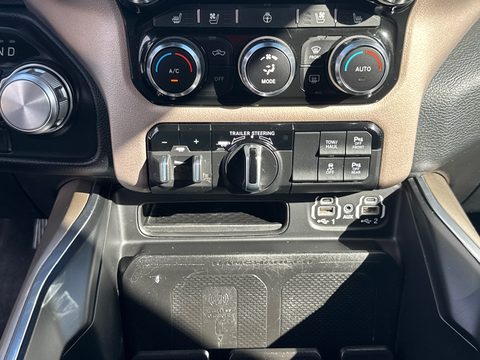Used 2021 RAM 1500 Laramie AWD/4WD image 14