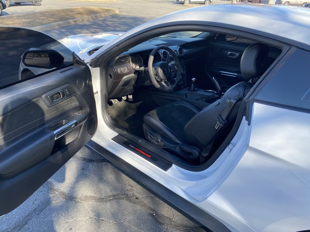 Used 2018 Ford Mustang Shelby GT350 w/ Convenience Package image 10