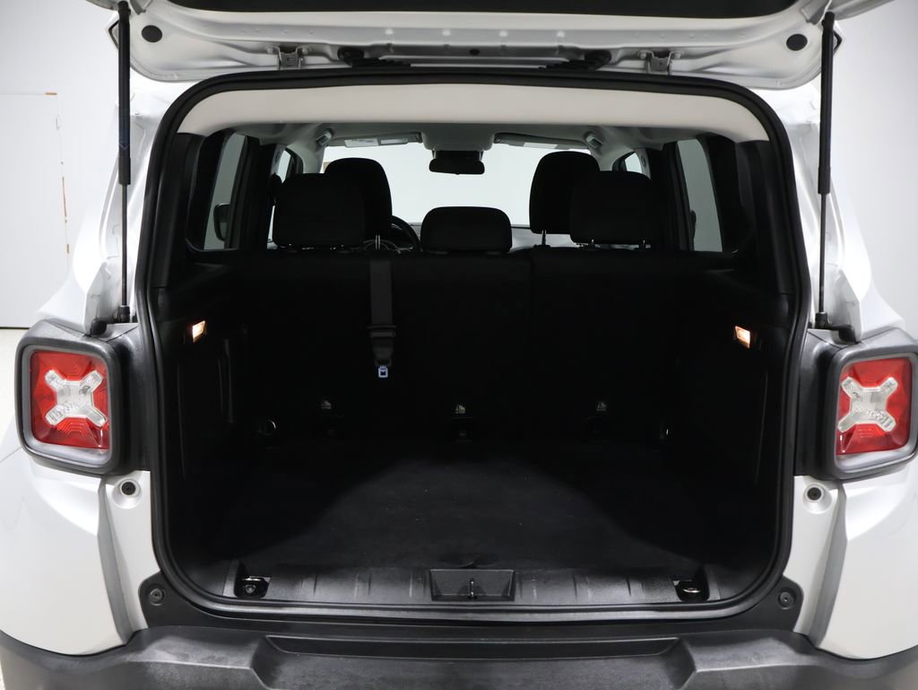 Used 2015 Jeep Renegade Trailhawk image 4