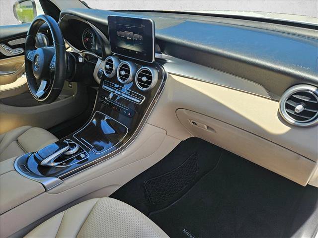 Used 2016 Mercedes-Benz GLC 300 image 23
