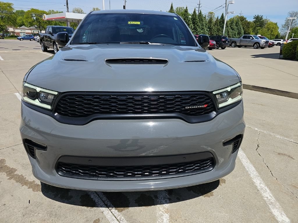 Certified 2022 Dodge Durango R/T w/ Blacktop Package AWD/4WD image 5