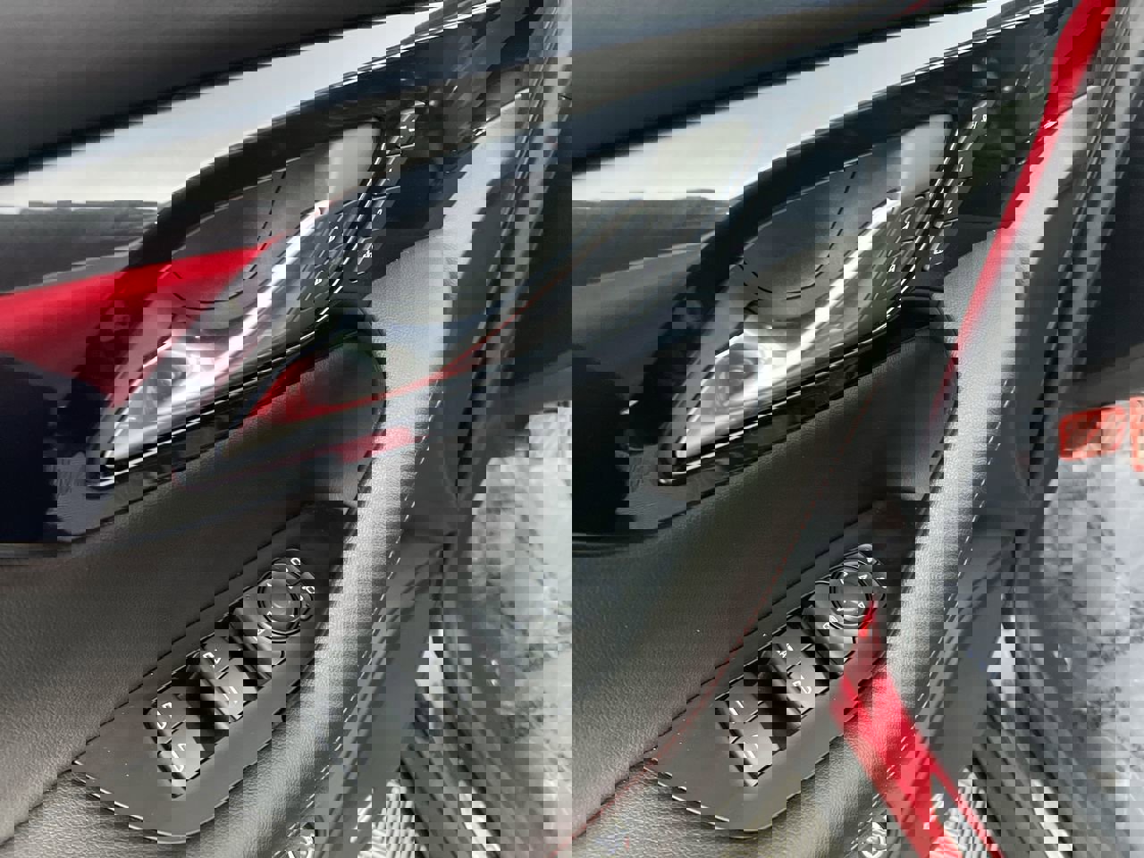 Used 2022 Chevrolet Blazer RS w/ Enhanced Convenience Package image 14