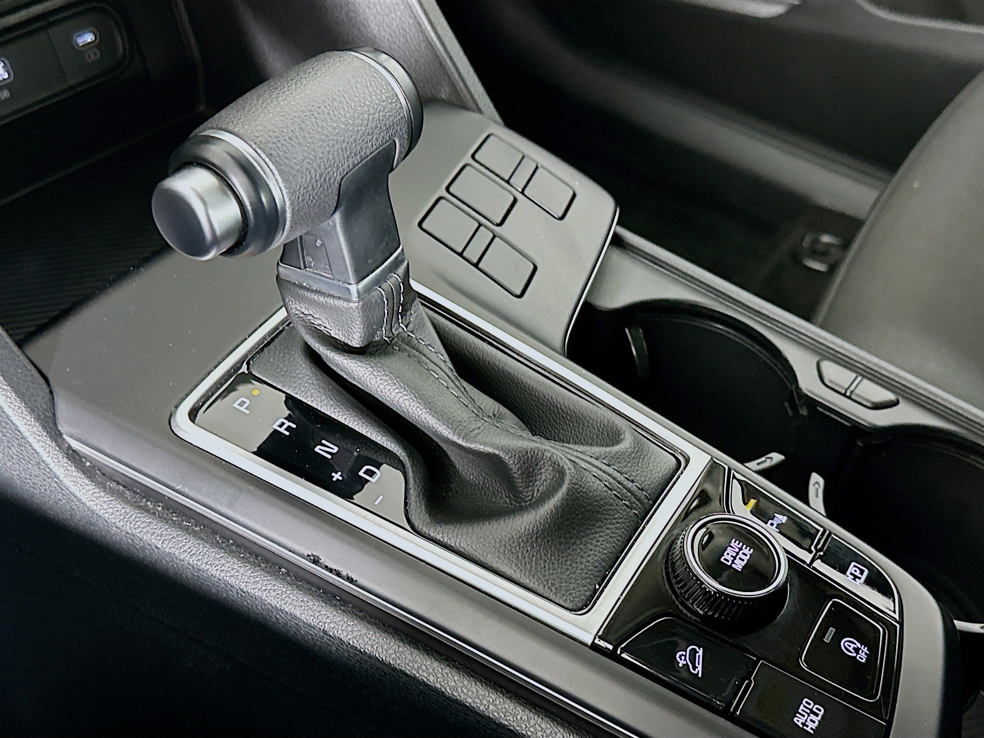 Used 2024 Kia Sportage LX image 23