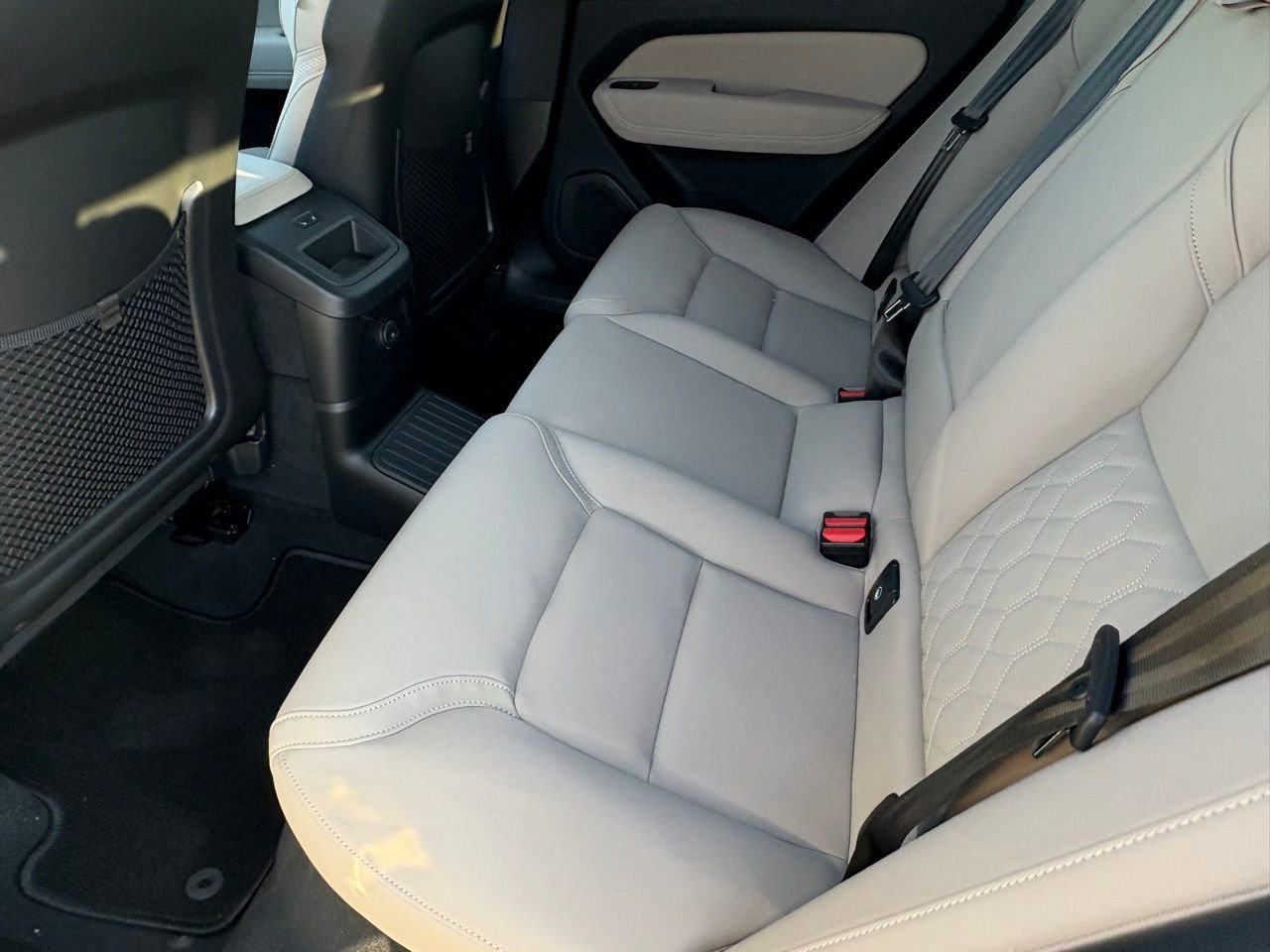 New 2026 Volvo XC60 T8 Plus w/ Protection Package Premier image 22