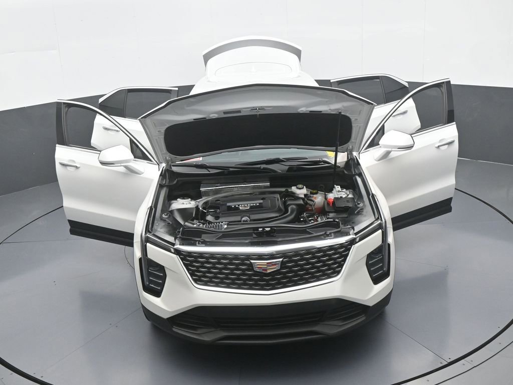 Used 2024 Cadillac XT4 Luxury w/ Cold Weather Package image 76