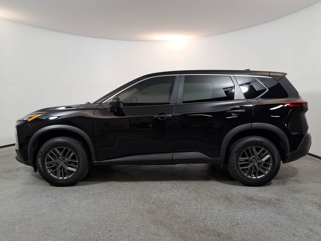 Used 2021 Nissan Rogue S image 4