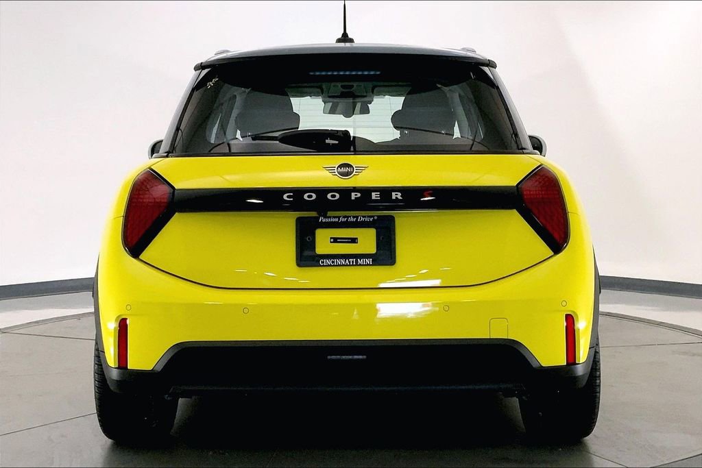 Certified 2025 MINI Cooper S image 3