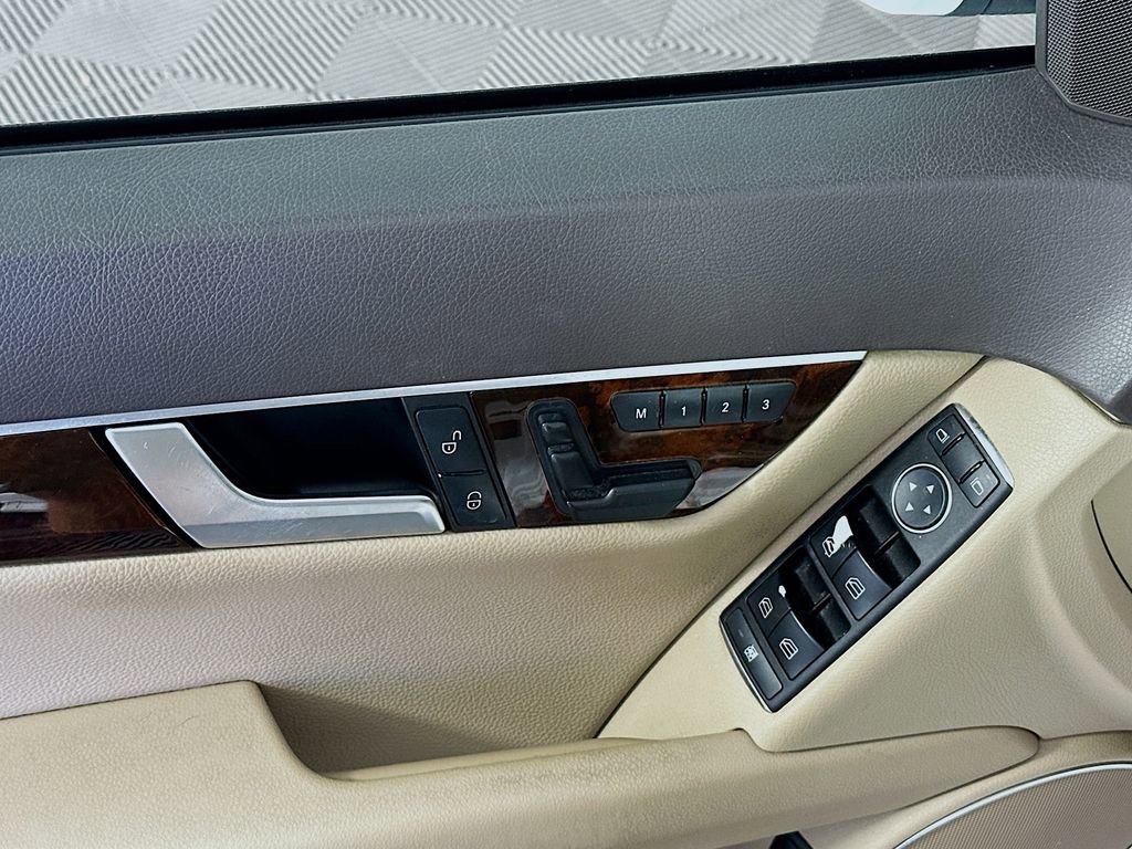 Used 2013 Mercedes-Benz C 300 4MATIC Sedan image 18